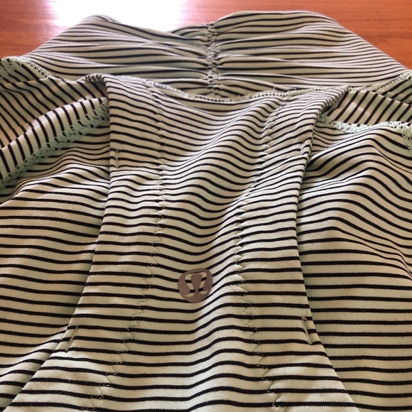 Lululemon Light Green Zip up - Picture 5 of 6